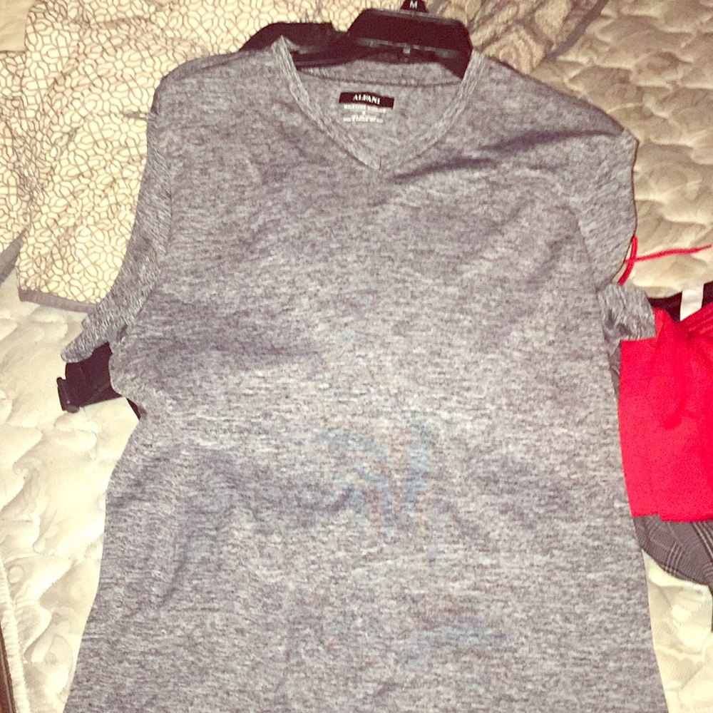 Alfani v neck